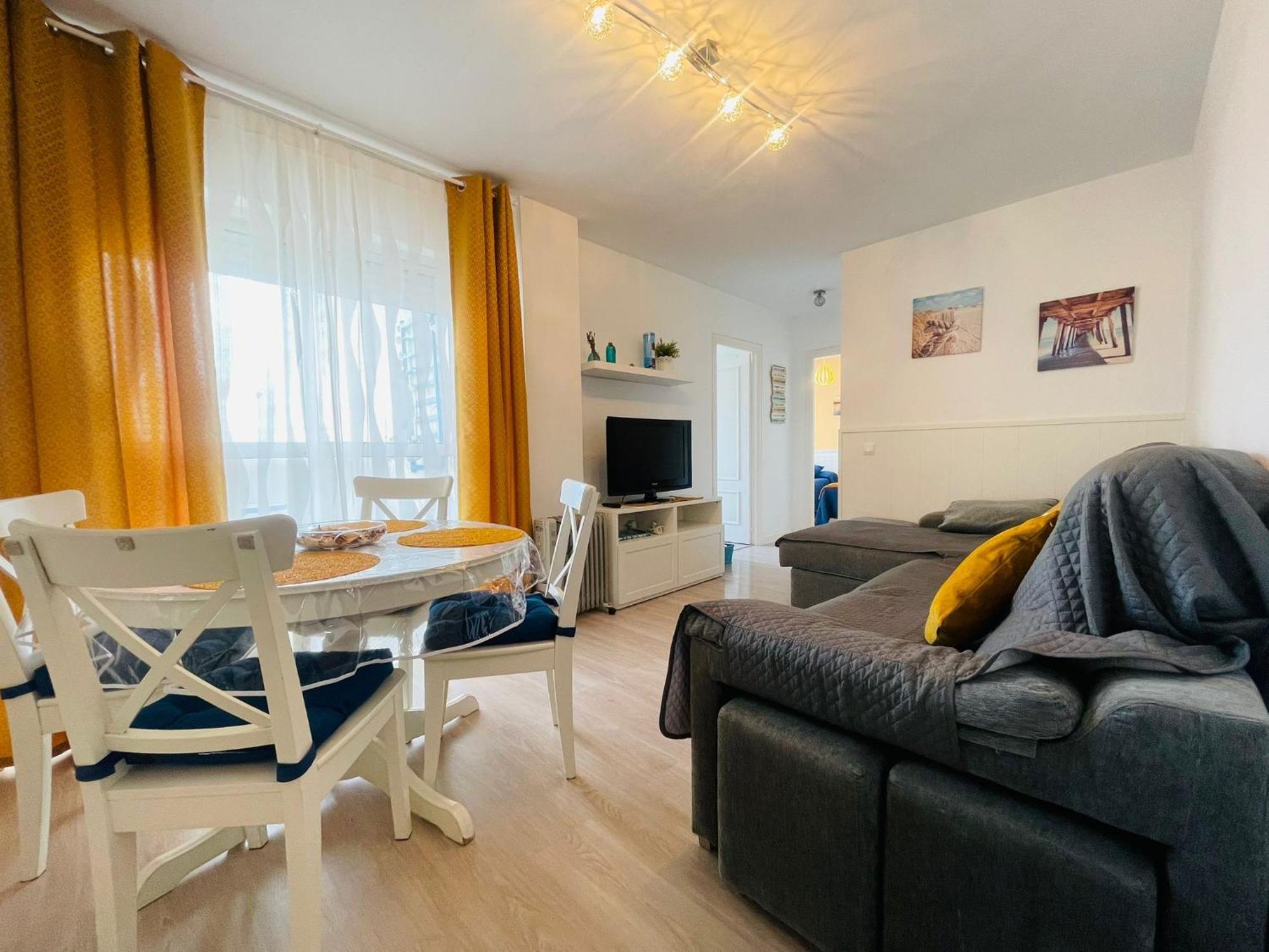 Apartamento Primera Linea De Playa Valdelagrana El Puerto de Santa Maria Luaran gambar