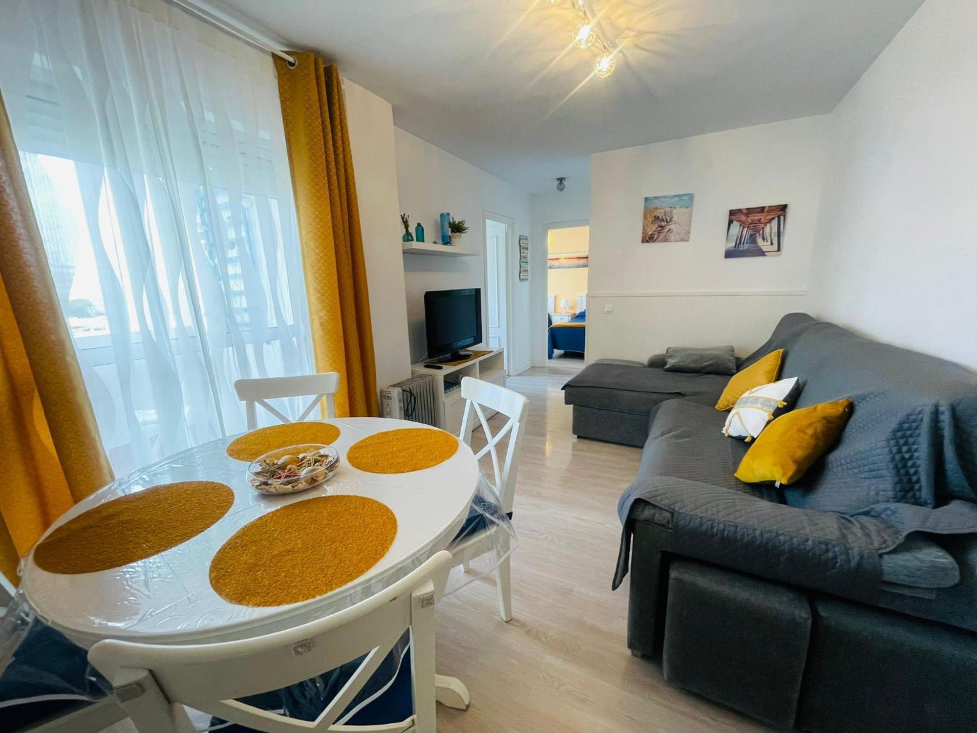 Apartamento Primera Linea De Playa Valdelagrana El Puerto de Santa Maria Luaran gambar