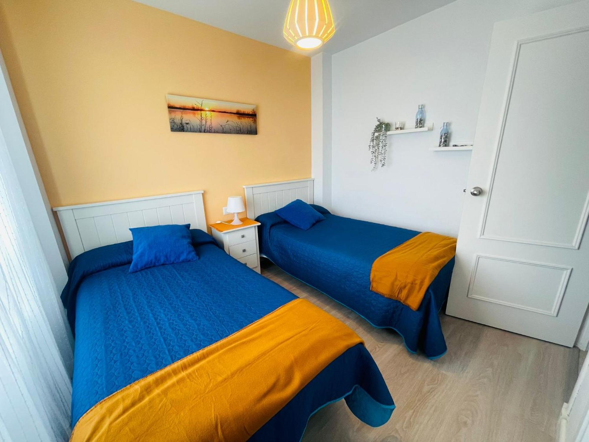 Apartamento Primera Linea De Playa Valdelagrana El Puerto de Santa Maria Luaran gambar